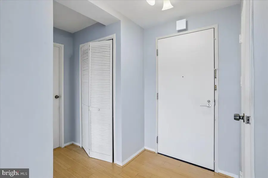 10201 Grosvenor Pl #1205, North Bethesda, MD 20852 - #3