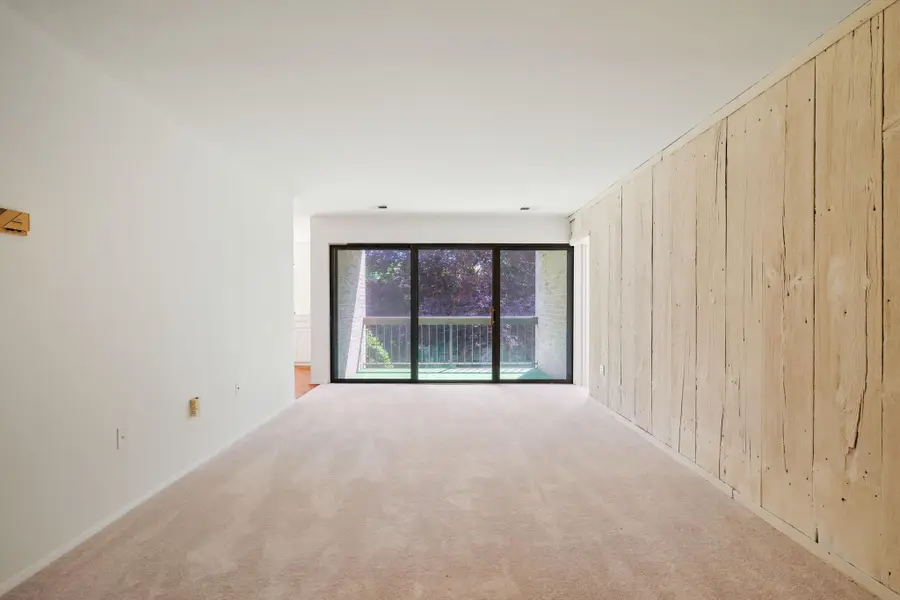 423 Christopher Ave #20, Gaithersburg, MD 20879 - #3
