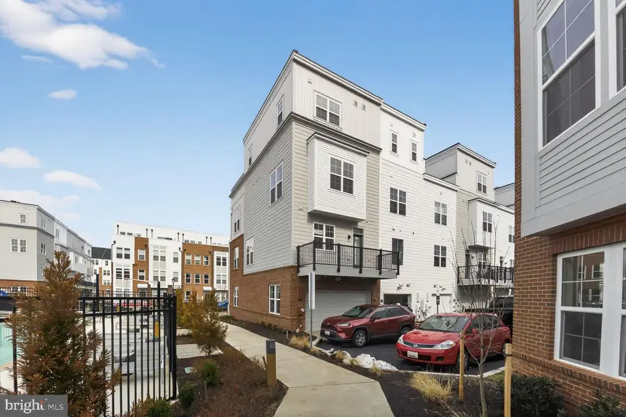 2521 Farmstead Dr #lot 313, Rockville, MD 20850 - #3