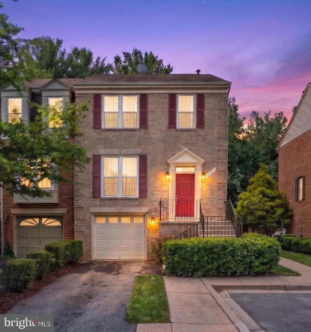 6028 Loganwood Dr, Rockville, MD 20852 - #1