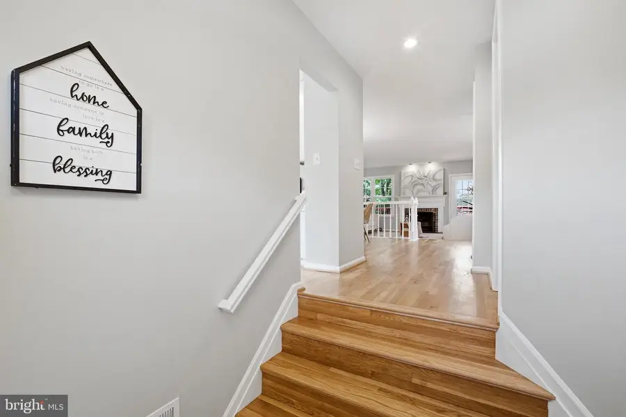 6028 Loganwood Dr, Rockville, MD 20852 - #3
