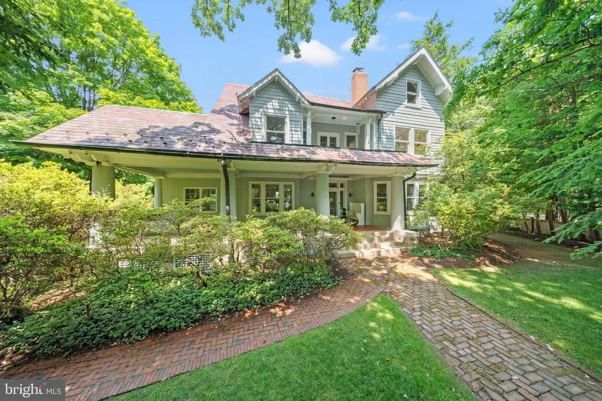 5 Chevy Chase Cir, Chevy Chase, MD 20815 - #1