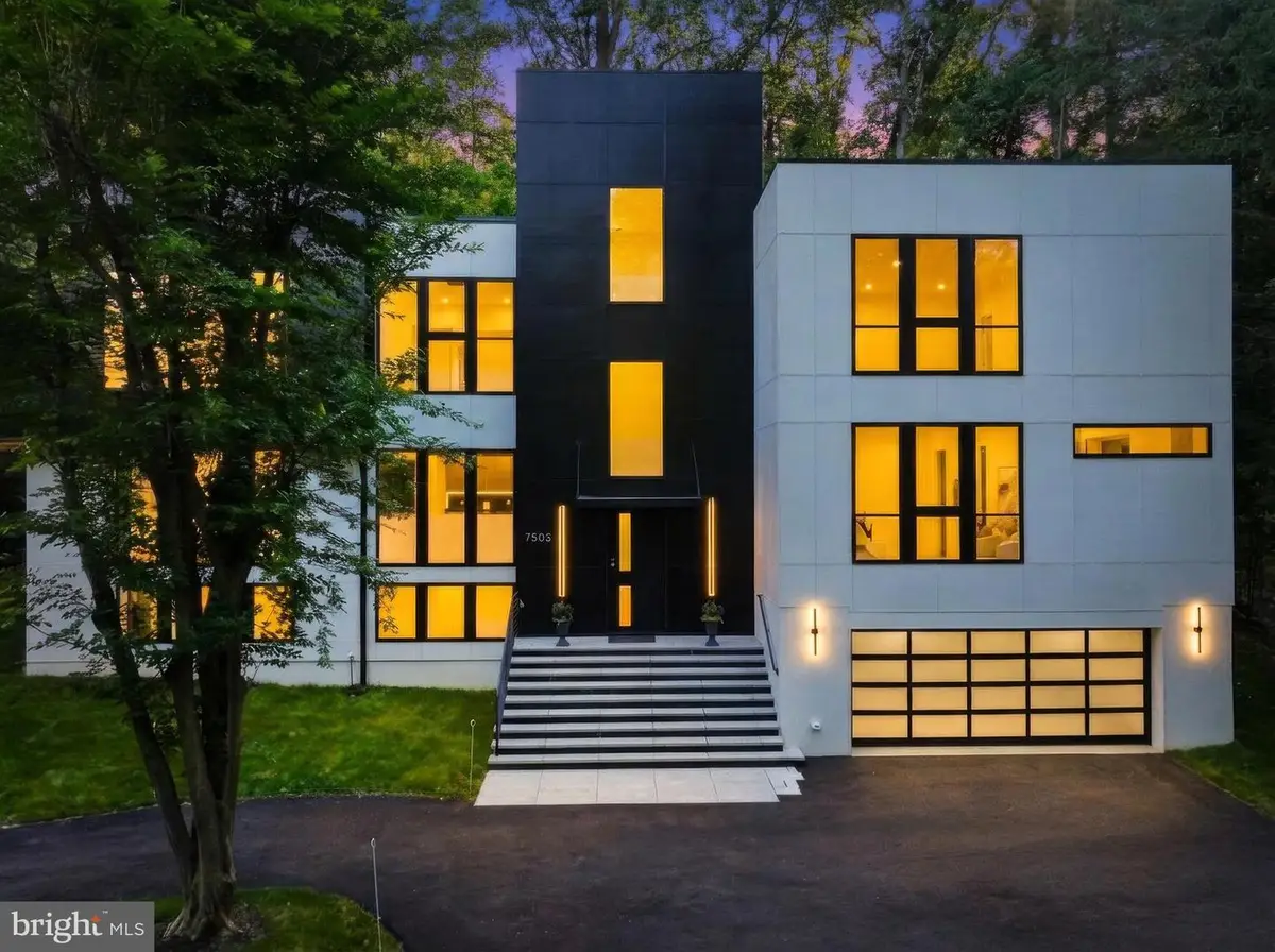 7502 Nevis Rd, Bethesda, MD 20817 - #1