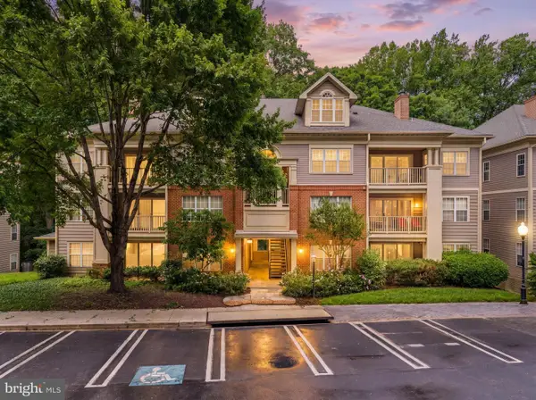 111 Timberbrook Ln #202, GAITHERSBURG, MD 20878