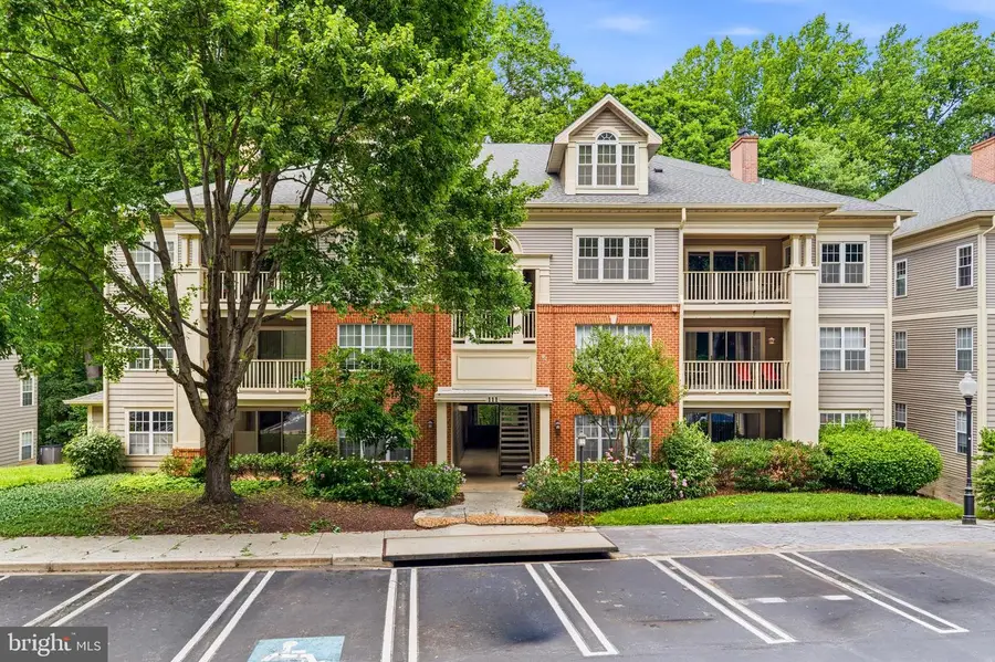 111 Timberbrook Ln #202, Gaithersburg, MD 20878 - #2