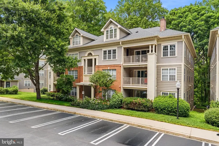 111 Timberbrook Ln #202, Gaithersburg, MD 20878 - #3
