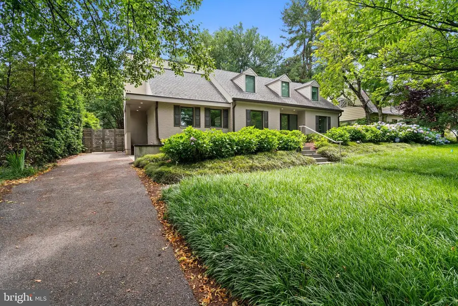 5515 Center St, Chevy Chase, MD 20815 - #3