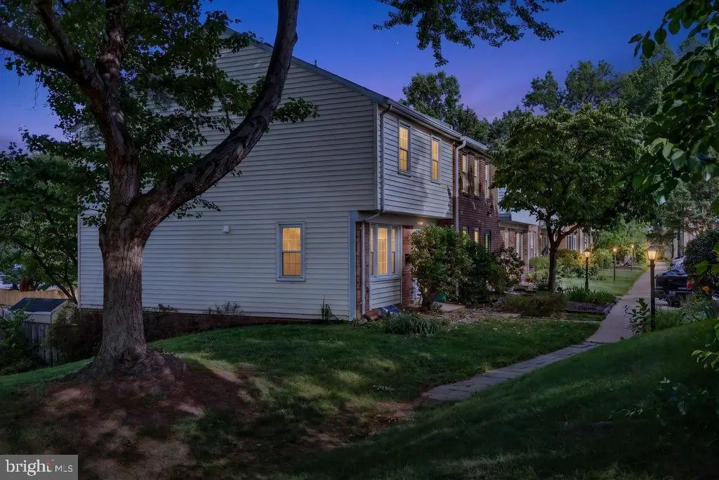 19 Big Acre Sq #20-1, Gaithersburg, MD 20878 - #1