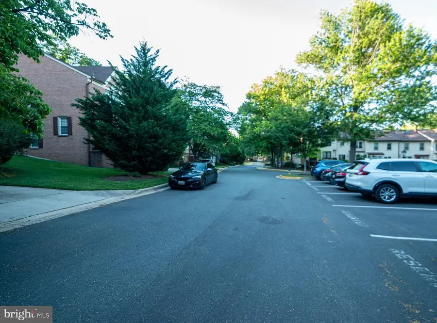 323 Lynn Manor Dr, Rockville, MD 20850 - #2