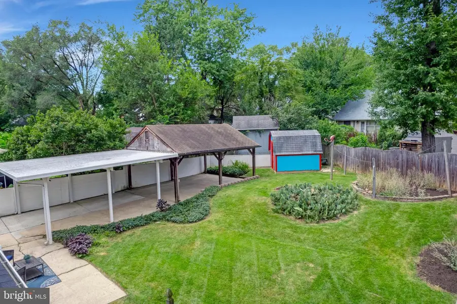 5701 Wainwright Ave, Rockville, MD 20851 - #3