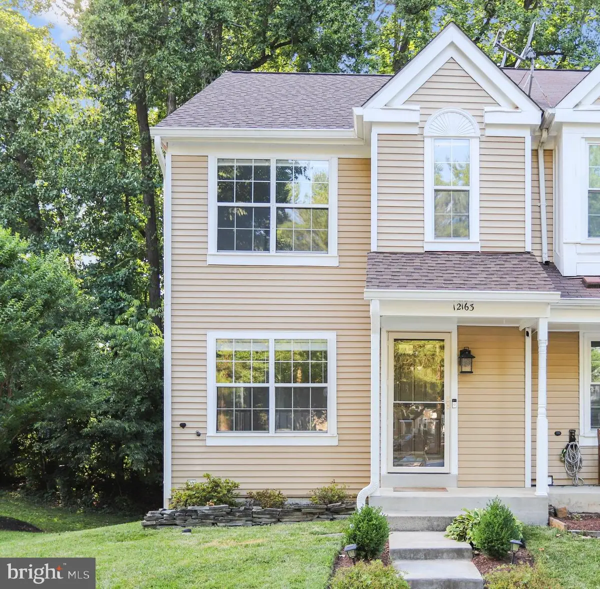 12163 Flag Harbor Dr, Germantown, MD 20874 - #1