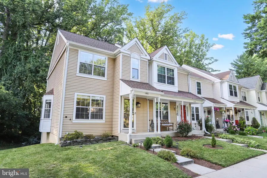 12163 Flag Harbor Dr, Germantown, MD 20874 - #2