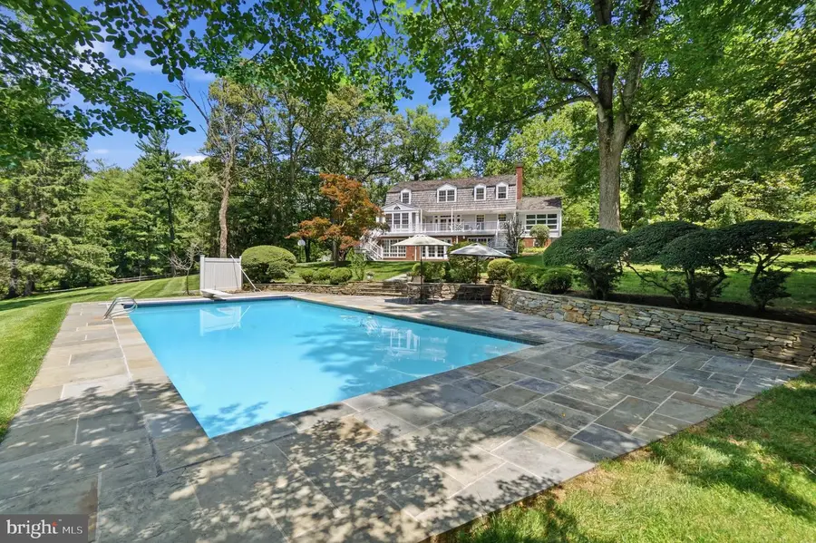 10904 Stanmore Dr, Rockville, MD 20854 - #2