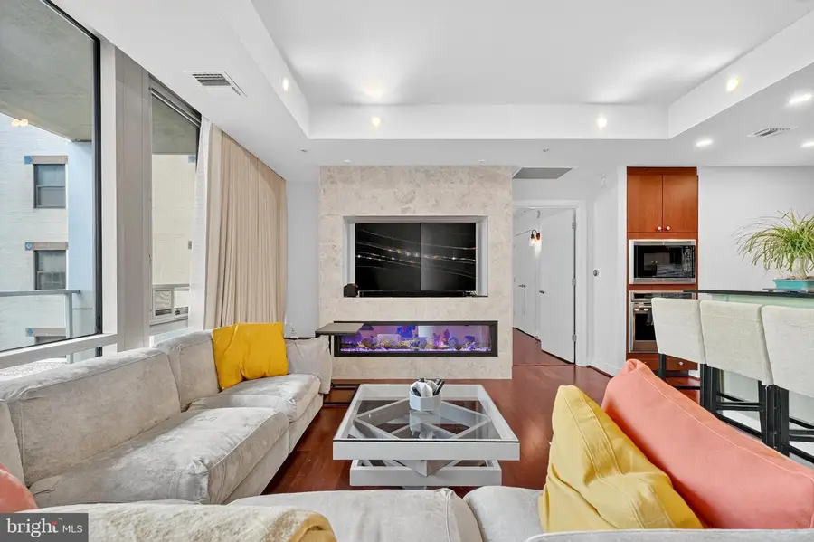 6820 Wisconsin Ave #4006, Bethesda, MD 20815 - #3
