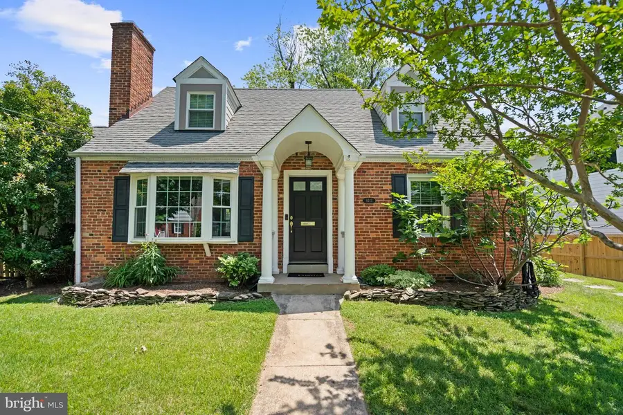 9213 Villa Dr, Bethesda, MD 20817 - #3