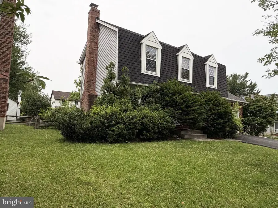 19017 Mcfarlin Dr, Germantown, MD 20874 - #2