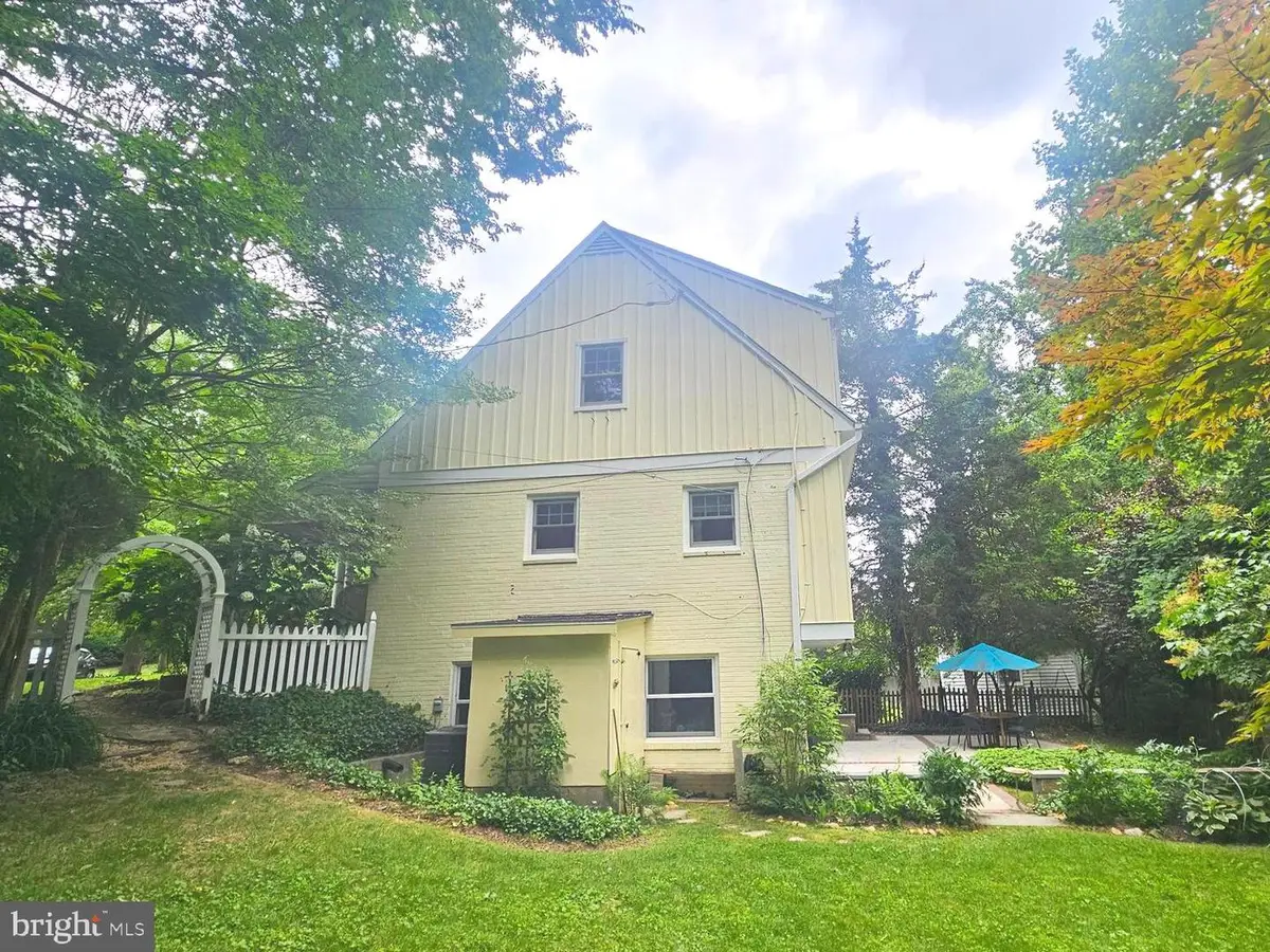 3314 Camalier Dr, Chevy Chase, MD 20815 - #1