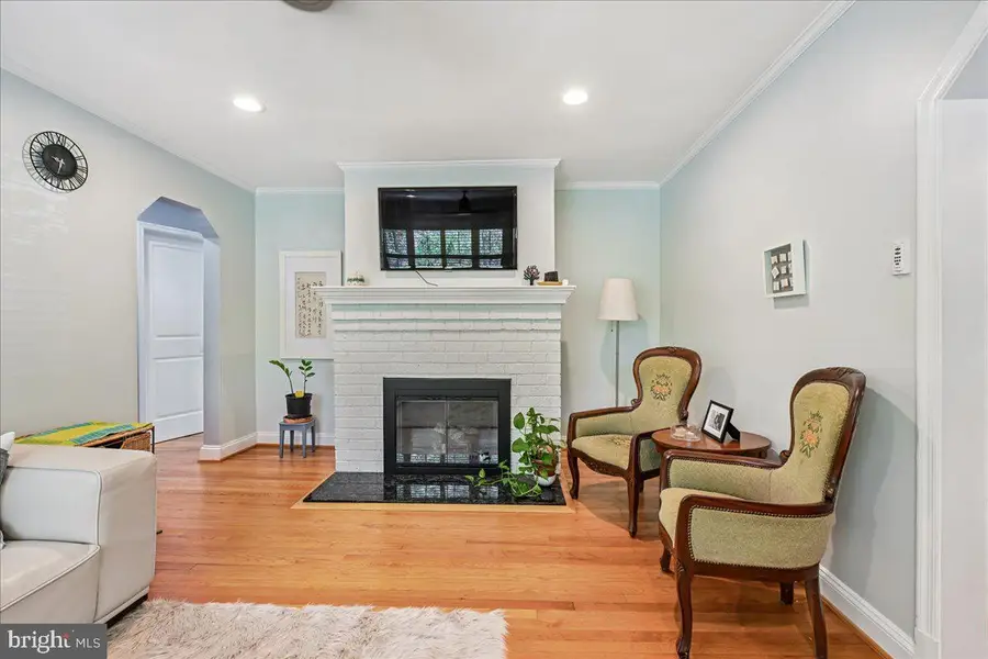 10211 Brookmoor Dr, Silver Spring, MD 20901 - #3
