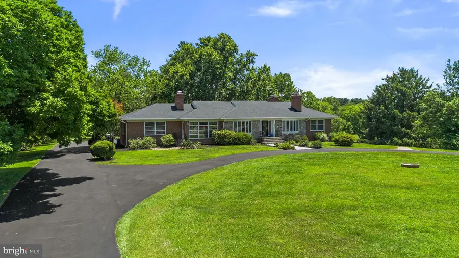 18015 Muncaster Rd, Rockville, MD 20855 - #3
