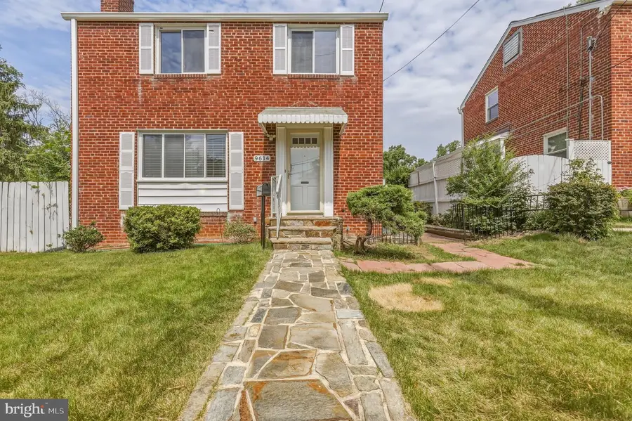 9614 Dilston Rd, Silver Spring, MD 20903 - #2