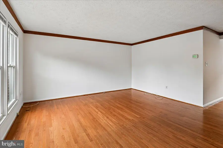 4318 Dunwood Ter, Burtonsville, MD 20866 - #3