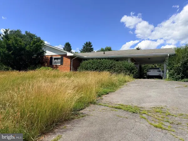 12821 Piedmont Rd, CLARKSBURG, MD 20871