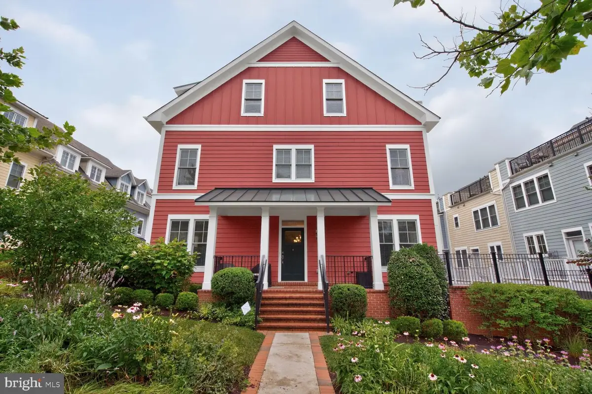 8612 Springvale Rd, Silver Spring, MD 20910 - #1