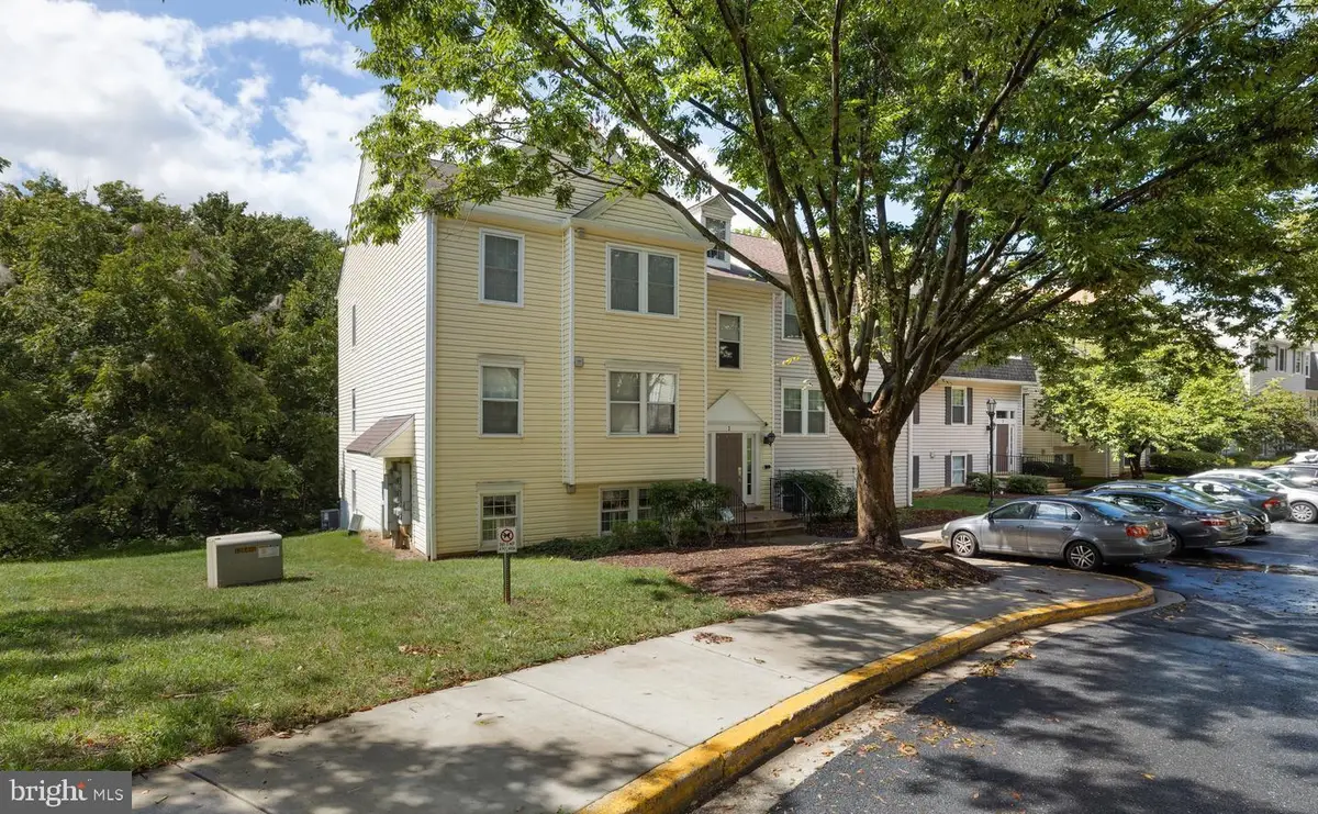 1 Pickering Ct #1-102, Germantown, MD 20874 - #1