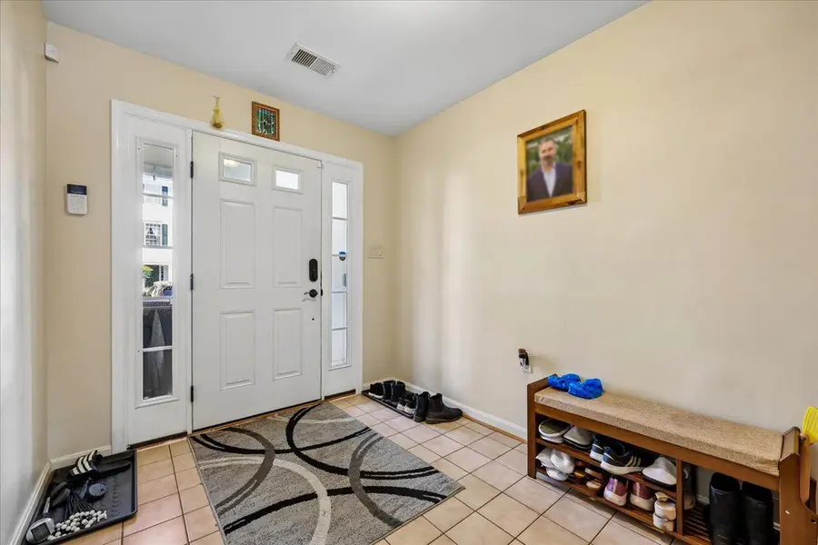 7804 Yankee Harbor Dr, Montgomery Village, MD 20886 - #3