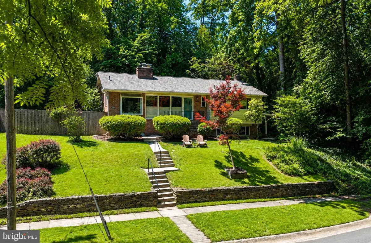 10802 Lockridge Dr, Silver Spring, MD 20901 - #1