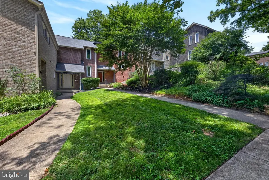 13 Guy Ct, Rockville, MD 20850 - #2