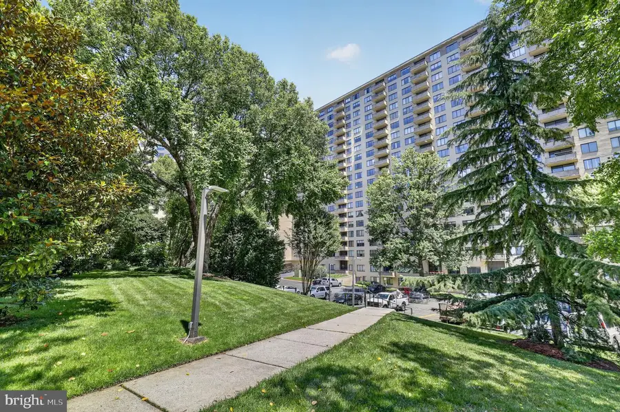 5225 Pooks Hill Rd #1319s, Bethesda, MD 20814 - #3
