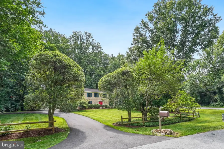 11701 Beekman Pl, Rockville, MD 20854 - #2