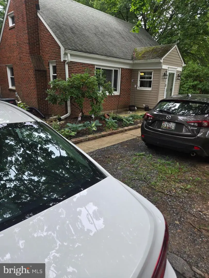 23613 Woodfield Rd, Gaithersburg, MD 20882 - #1