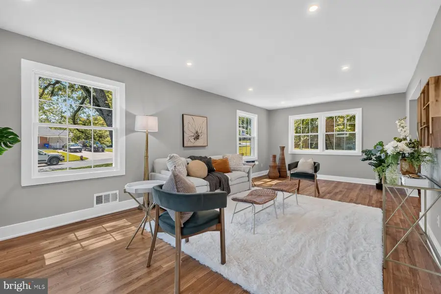 2610 Silverdale Dr, Silver Spring, MD 20906 - #2
