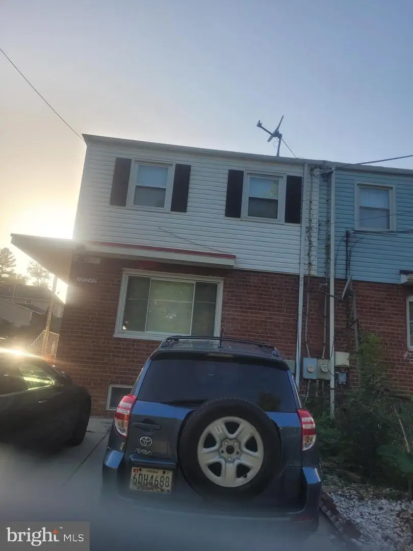 12040 Valleywood Dr, Silver Spring, MD 20902 - #1