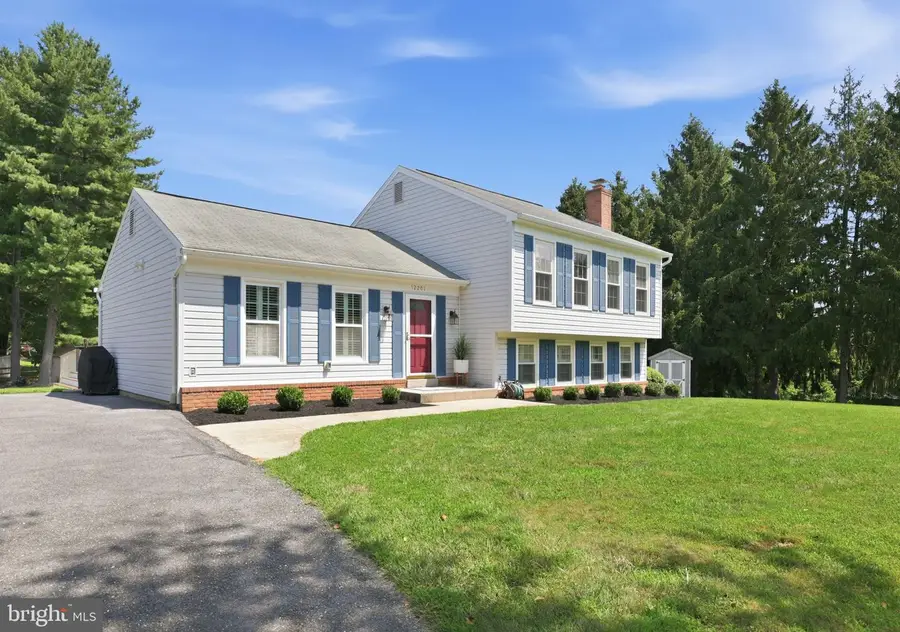 12201 Horse Center Rd, North Potomac, MD 20878 - #2