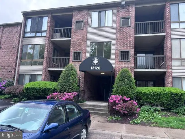 18032 Chalet Dr #26-201, Germantown, MD 20874 - #1