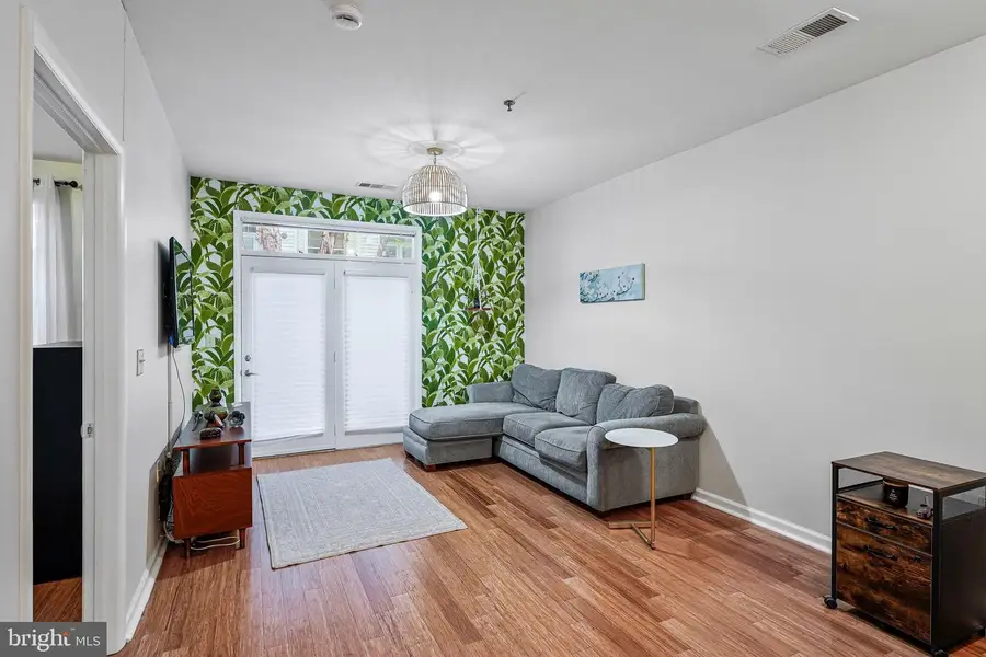 1201 East West Hwy #109, Silver Spring, MD 20910 - #3
