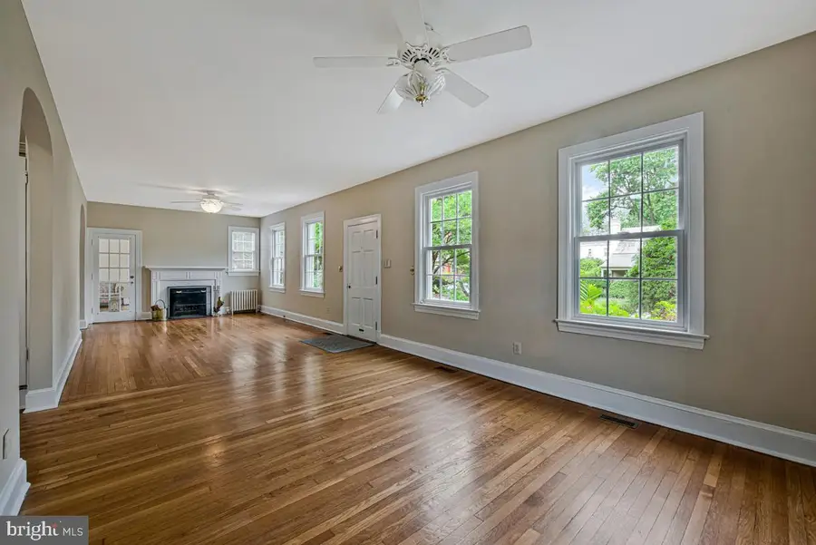 115 Lucas Ln, Bethesda, MD 20814 - #2