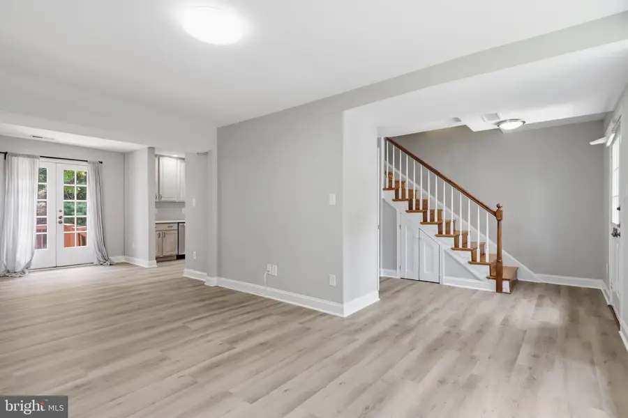 6735 Kenwood Forest Ln #40, Chevy Chase, MD 20815 - #3