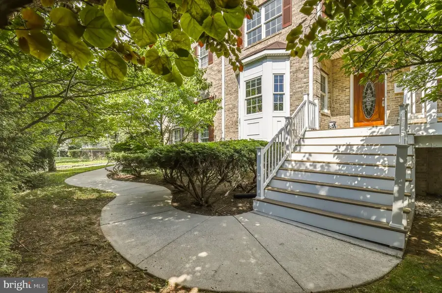 203 1st St, Rockville, MD 20851 - #3
