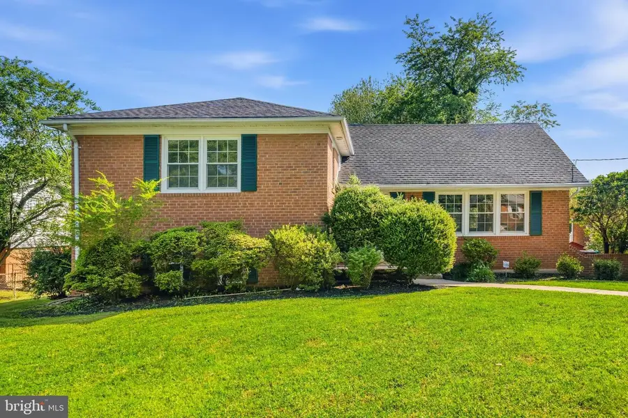 10802 Meadowhill Rd, Silver Spring, MD 20901 - #3