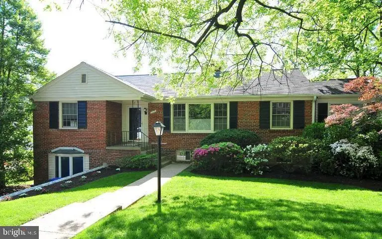 7313 Lynnhurst St, Chevy Chase, MD 20815 - #2