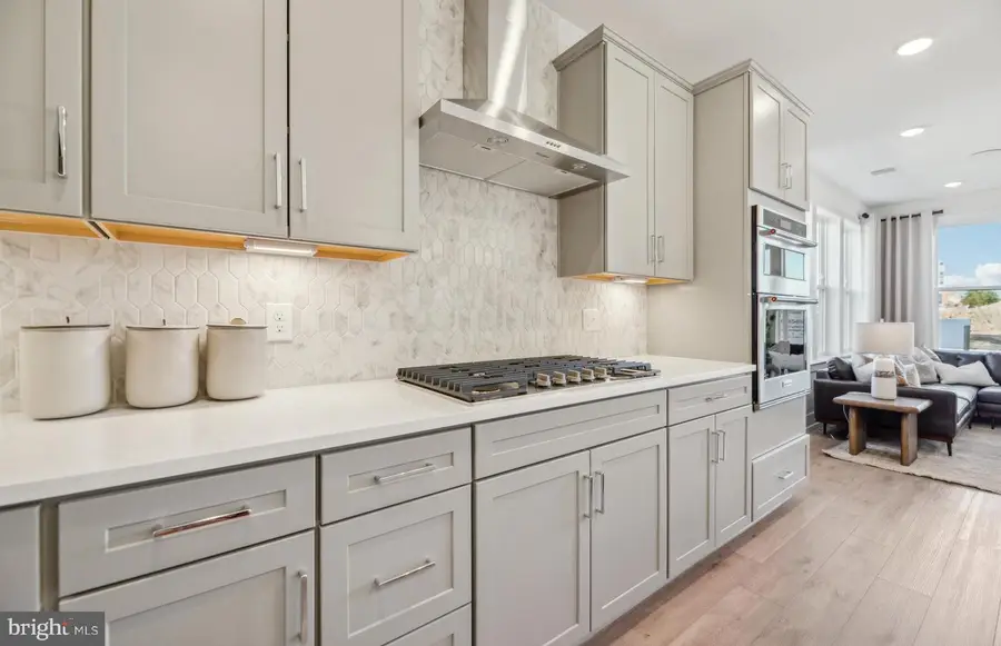 510 Parkview Ave, Gaithersburg, MD 20878 - #3