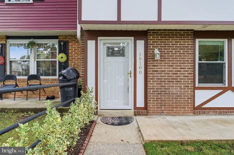 19100 Aldenham Ct, Germantown, MD 20876 - #2