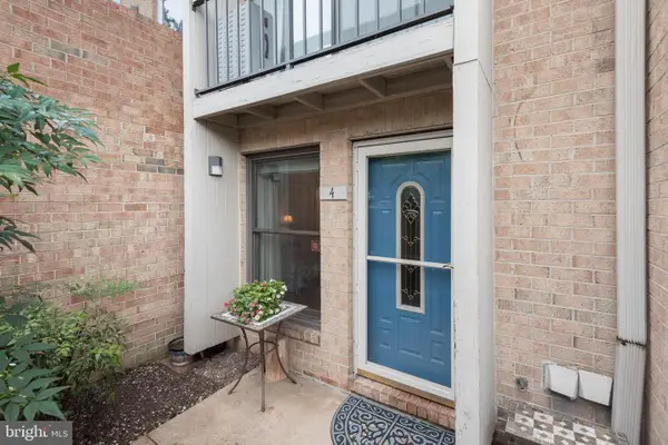 4 Dudley Ct #2, BETHESDA, MD 20814