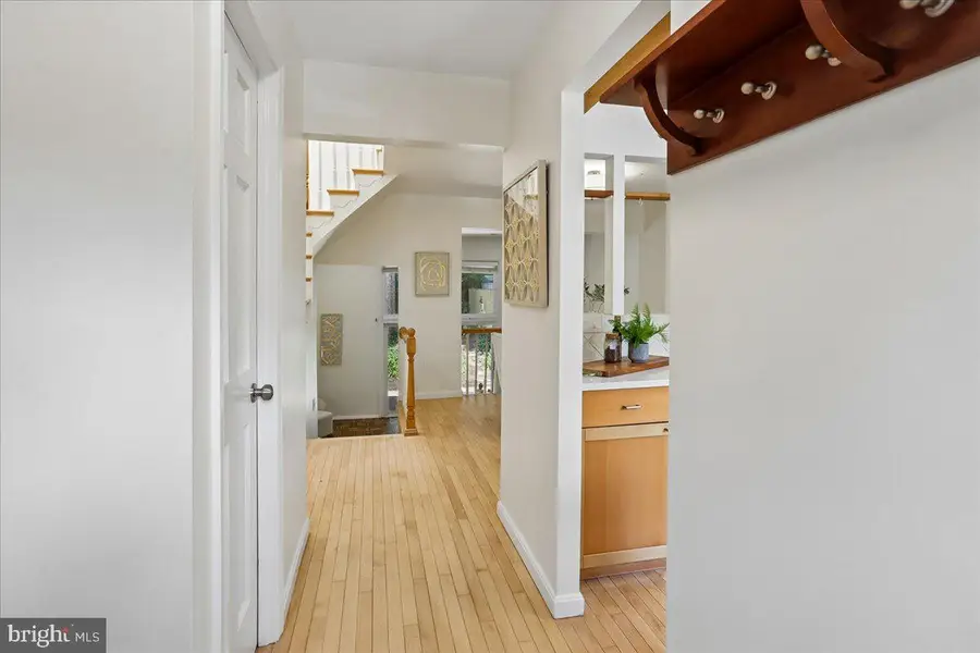 4927 Arctic Ter, Rockville, MD 20853 - #3
