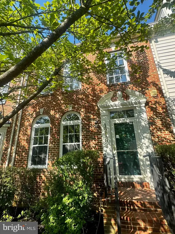 12105 Pond Pine Dr, CLARKSBURG, MD 20871
