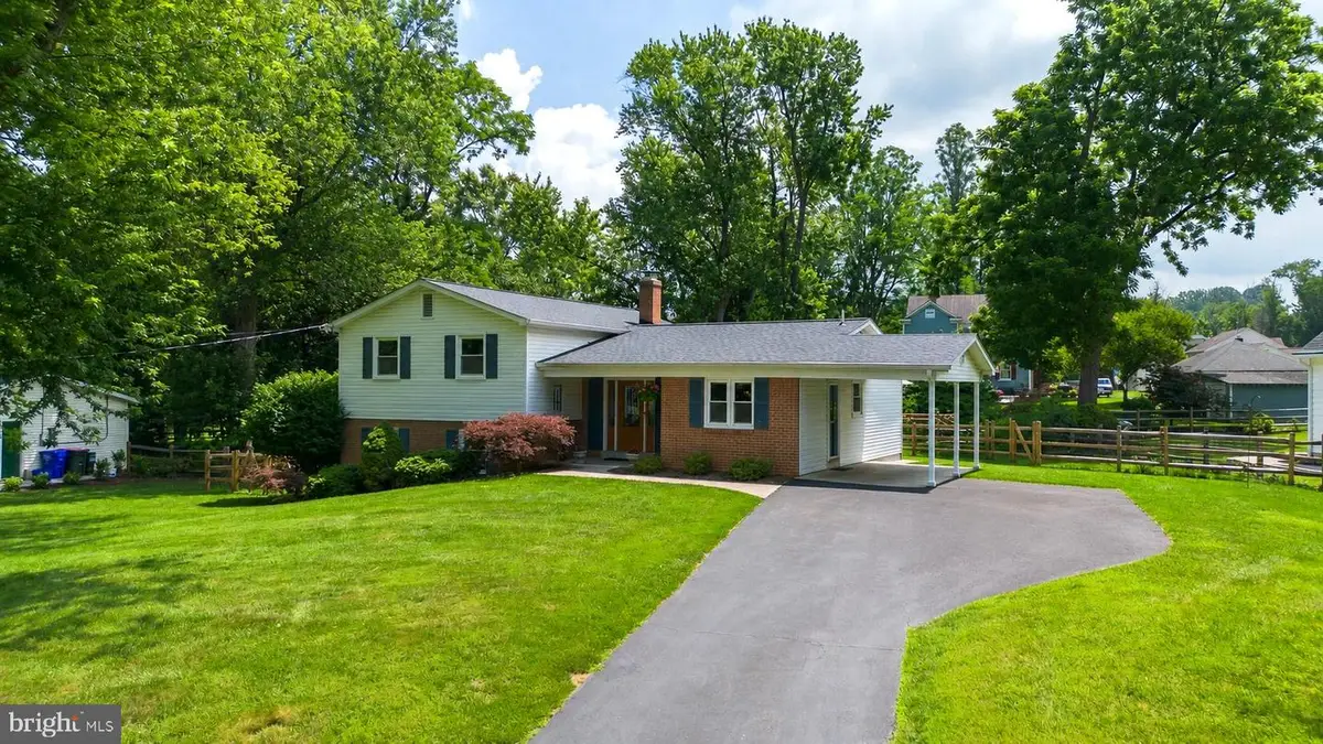 16517 Jilrick St, Rockville, MD 20853 - #1